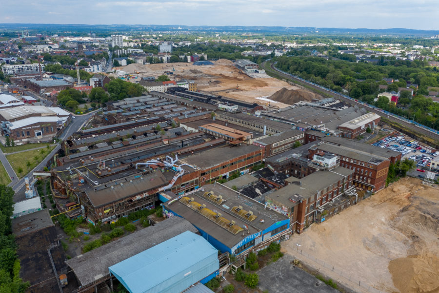 Fabrikhallen der ehemaligen Gasmotorenfabrik Deutz, Klöckner-Humboldt-Deutz, Westwaggon, Köln-Mülheim - Luftaufnahme